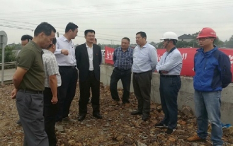長(zhǎng)興縣委書記周衛(wèi)兵視察工作