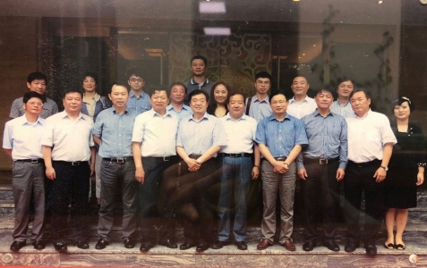 2省、市領(lǐng)導(dǎo)王建滿、談月明、董立新、李建平等來(lái)華煜集團(tuán)考察